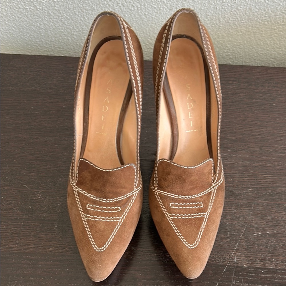 Casadei Brown Suede Platform Loafer
Pumps size 38.5